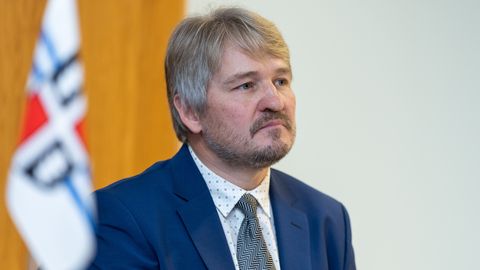 KUKU ⟩ Parempoolsed avalikustasid rahandusplaani: peaksime õppima Mart Laarilt