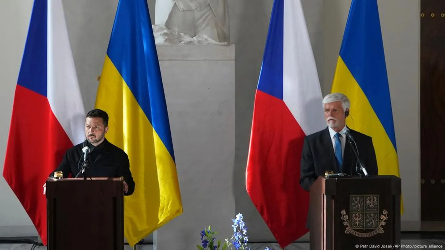 Президент Украины Владимир Зеленский и президент Чехии Петр Павел