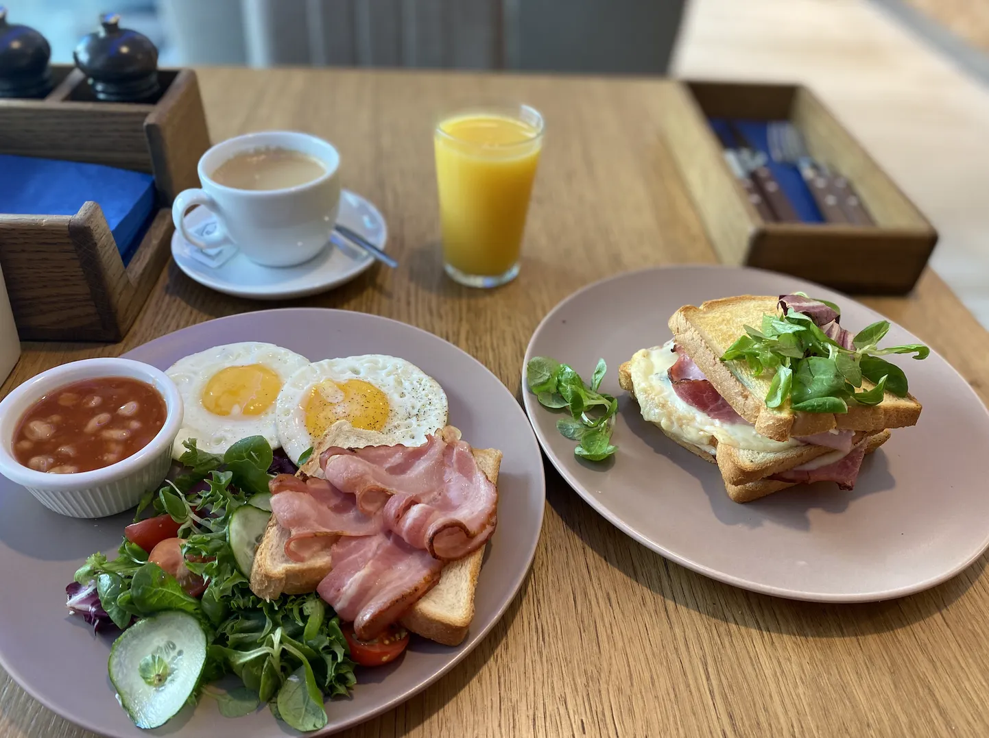 Завтрак в апартаментах Merepargi ApartHotel & Cafe в Нарва-Йыэсуу