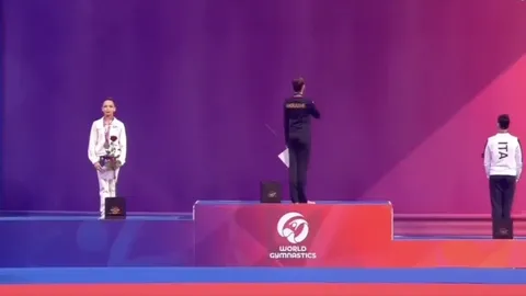 Rahvusvaheline võimlemisliit karistas Ukraina lipule selja keeranud Venemaa võimlejat