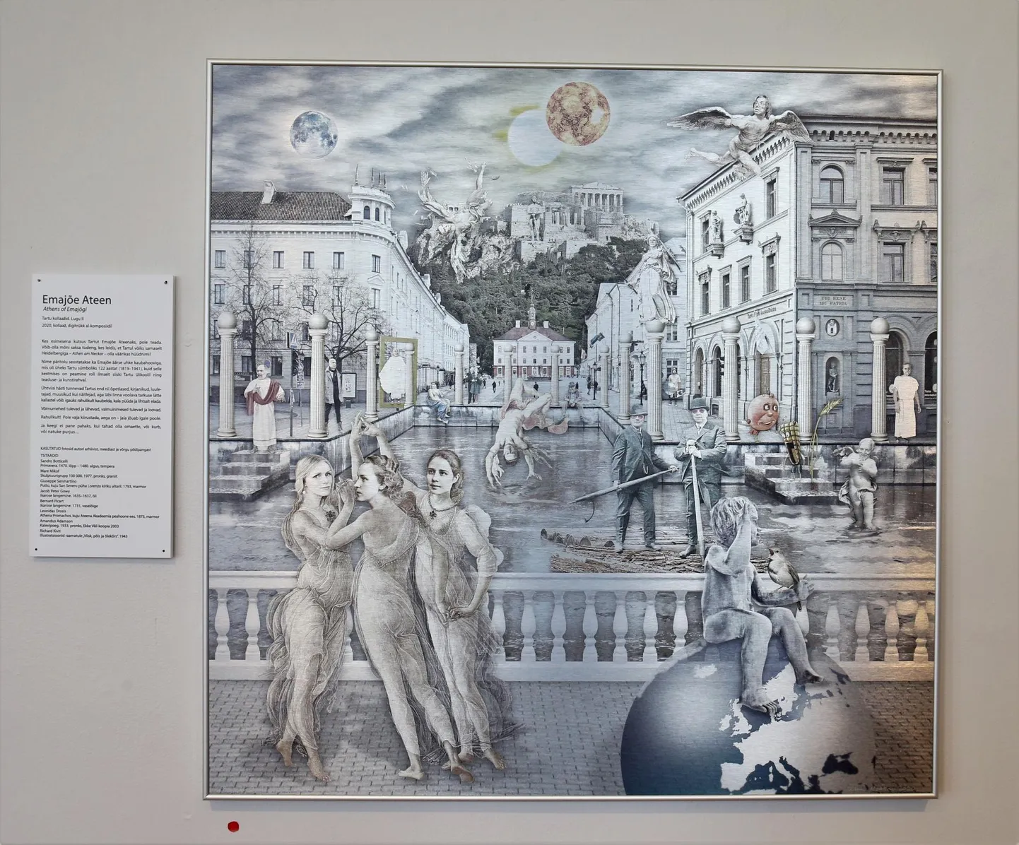Silver Vahtre on pildile «Emajõe Ateen» (digitrükk alumiiniumkomposiidil, 104 x 104 cm, 2020) pannud tegutsema kirjanikke ja teisi vaimuinimesi ning tsiteerinud kollaaži komponeerimisel vähemalt seitsme kunstniku teost.