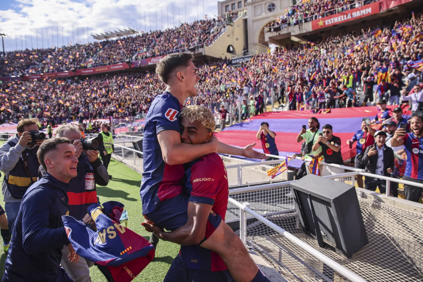 FC Barcelona mängijad tähstiamas võitu Madridi Reali üle.