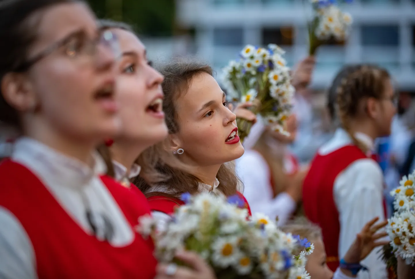 Mida teha pärast laulu - ja tantspidu ning kuidas oma riiete eest hoolitseda?