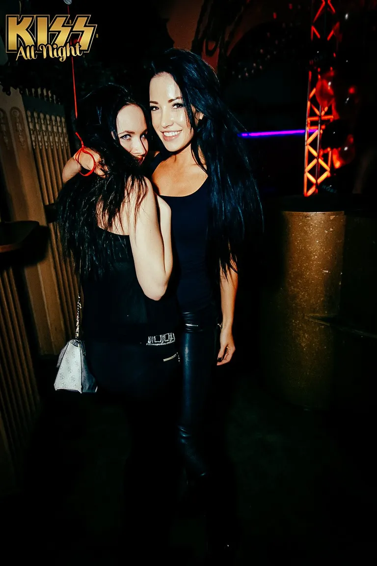 Rokipidu KISS All Night klubis Teater