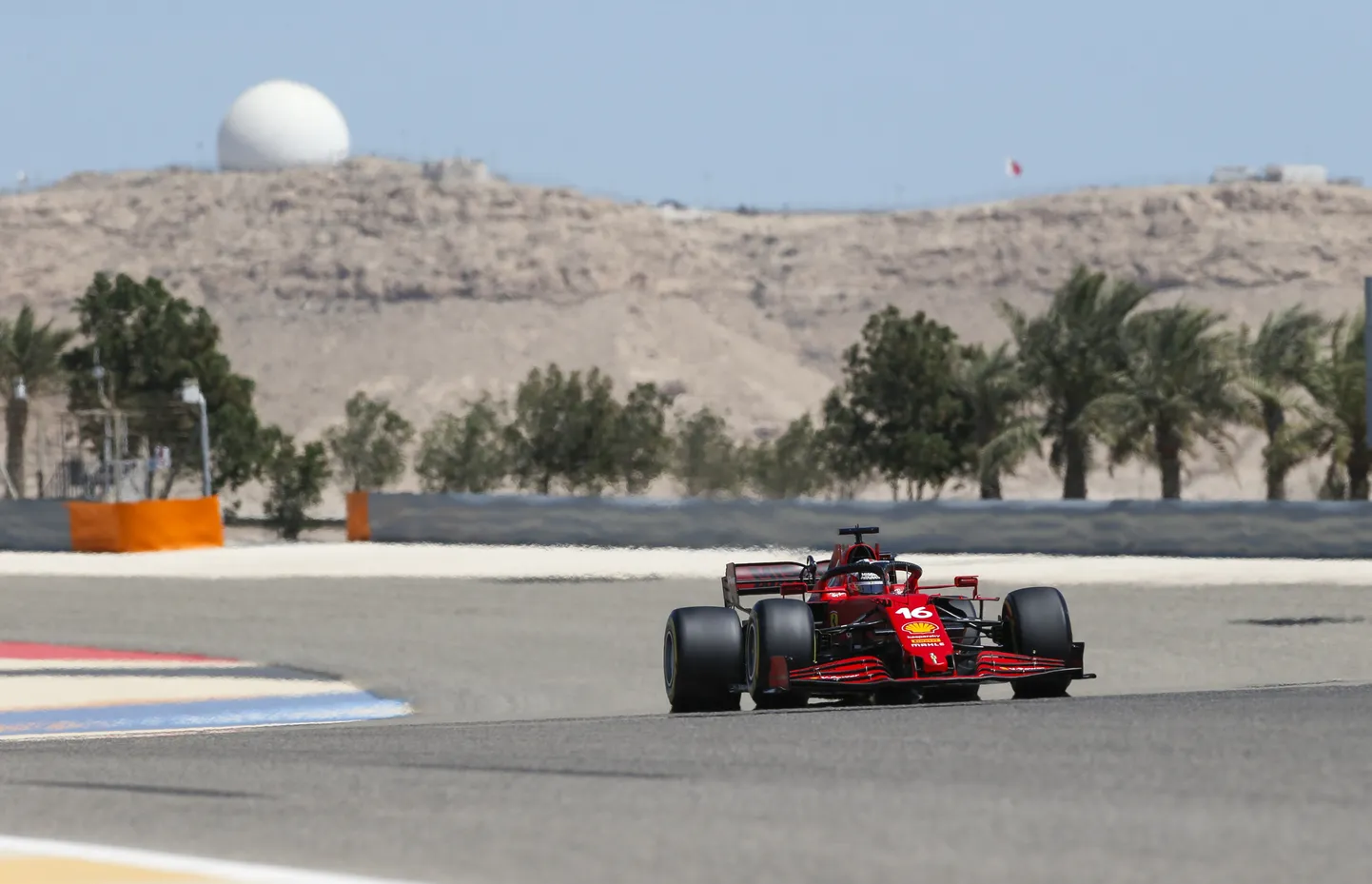 Hetkel valmistuvad F1 meeskonnad tänavuseks hooajaks. Aasta viimasel kuul õnnestub kihutada eriti võimsal ringrajal.