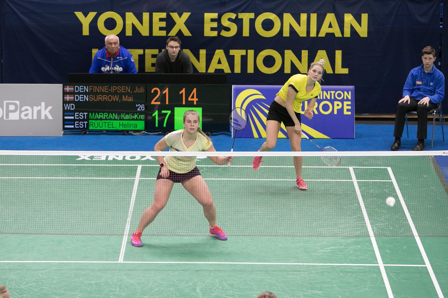 Helina Rüütel (ees) ja Kati-Kreet Maran jaanuaris Tallinna EK-etapil mängimas.