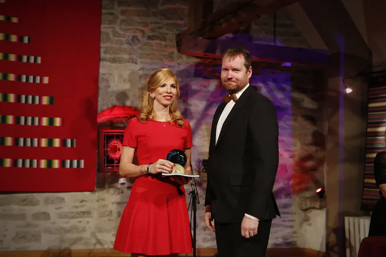 2017 a parim koolisõitja Dina Ellermann, kellele andis meene üle Marti Hääl.