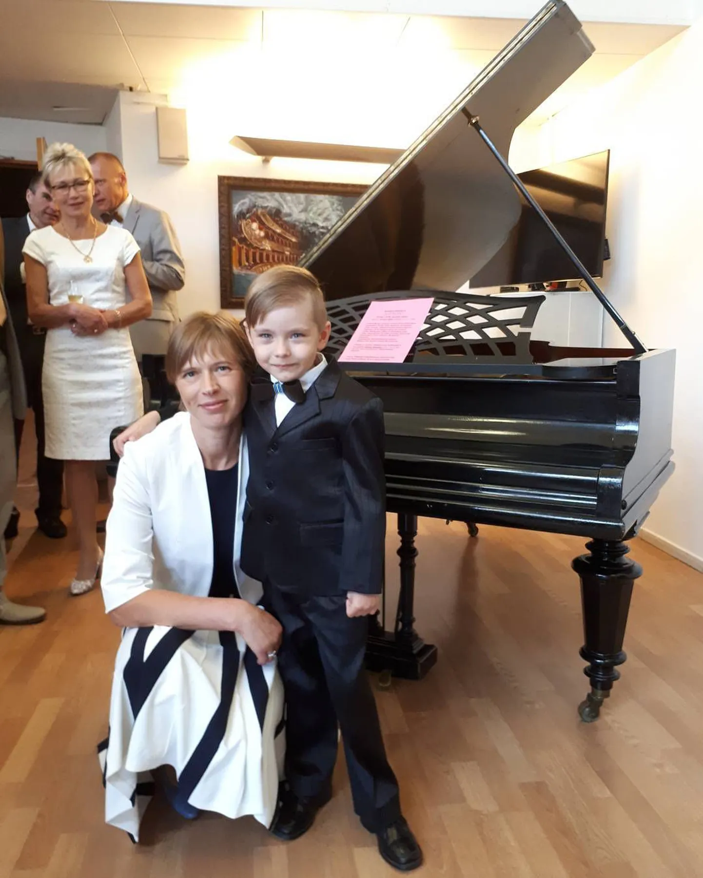 Oliver Kõvask ja president Kersti Kaljulaid.