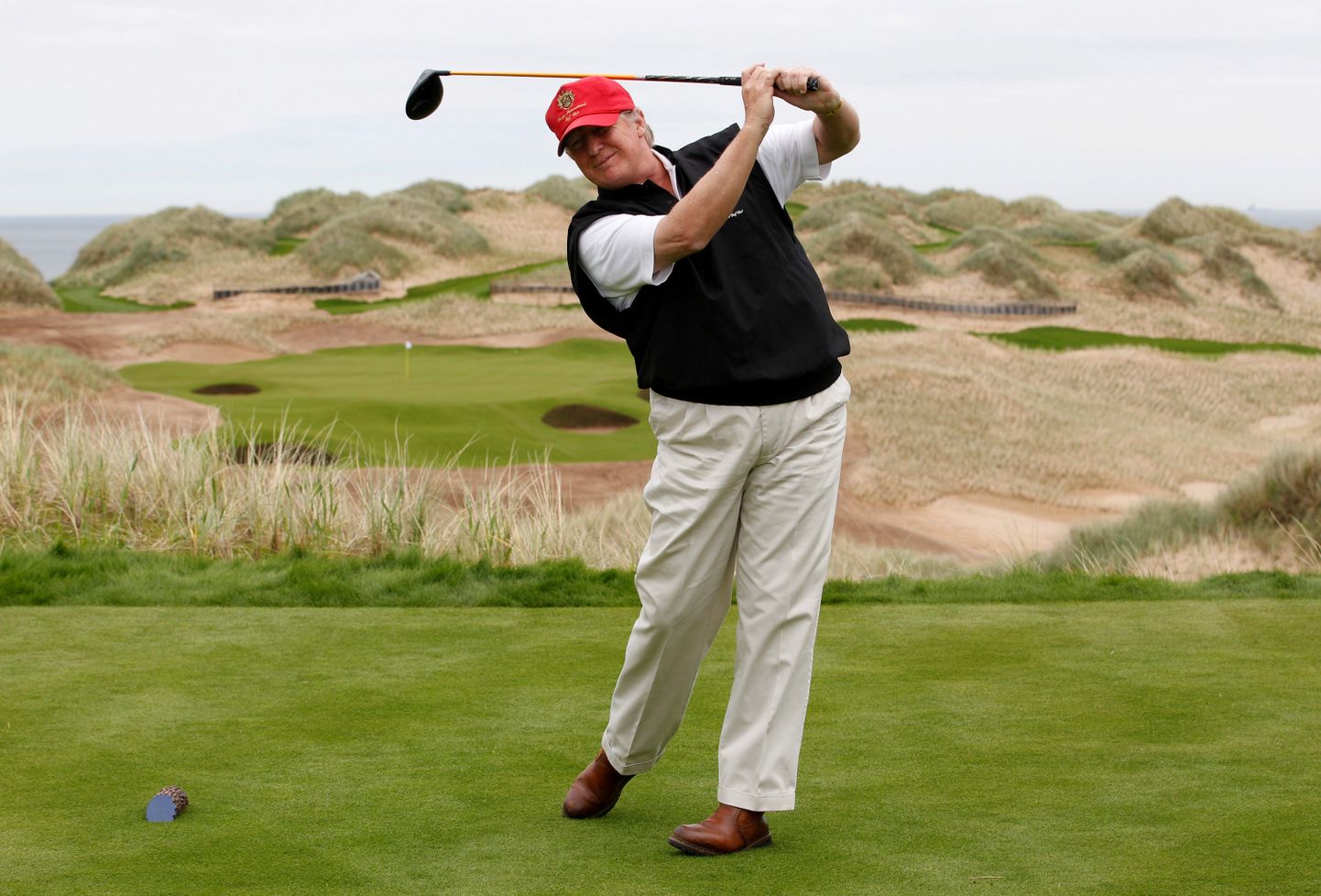 Donald Trump golfirajal.