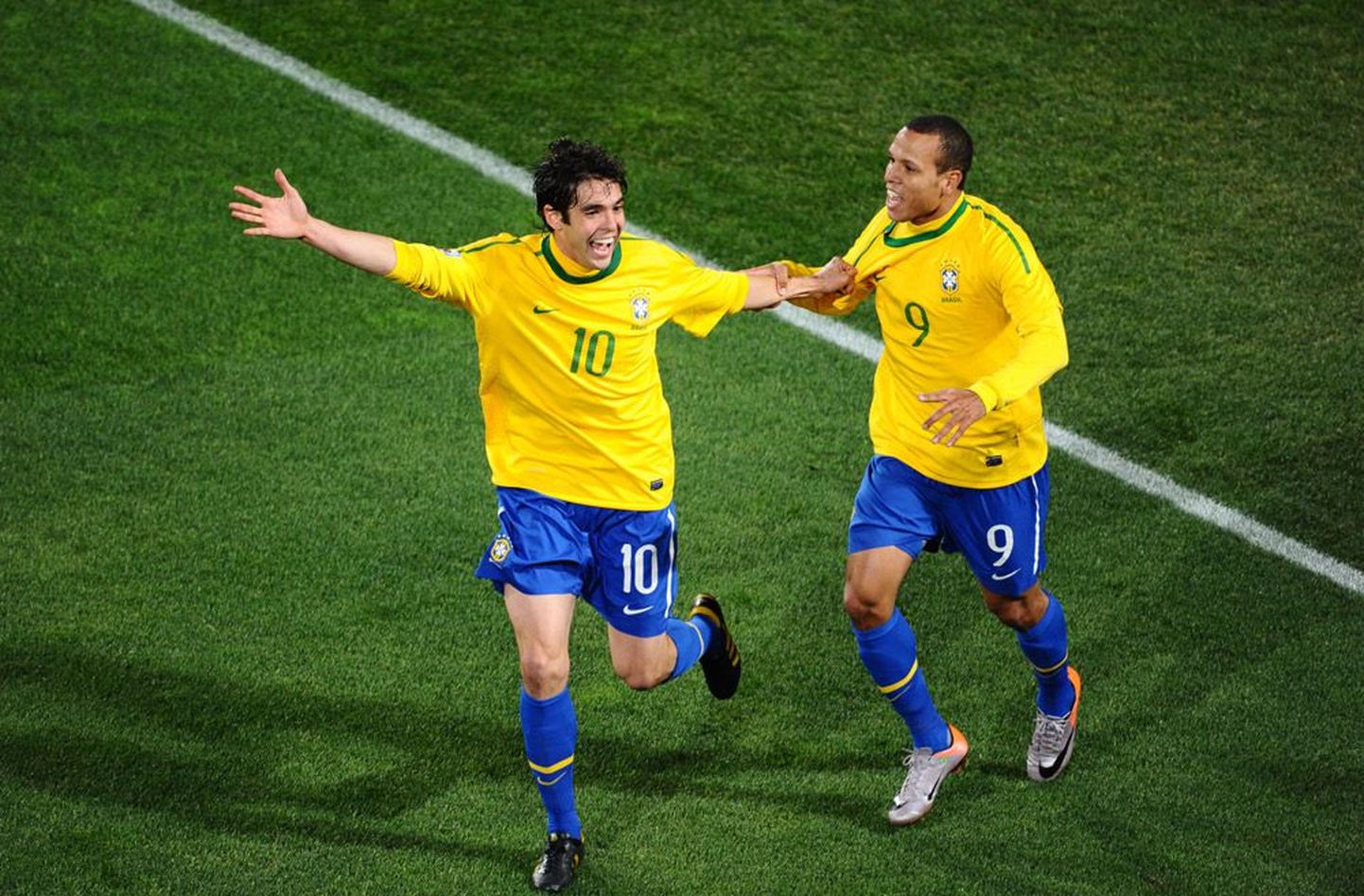Kaká (vasakul) ja Luis Fabiano.