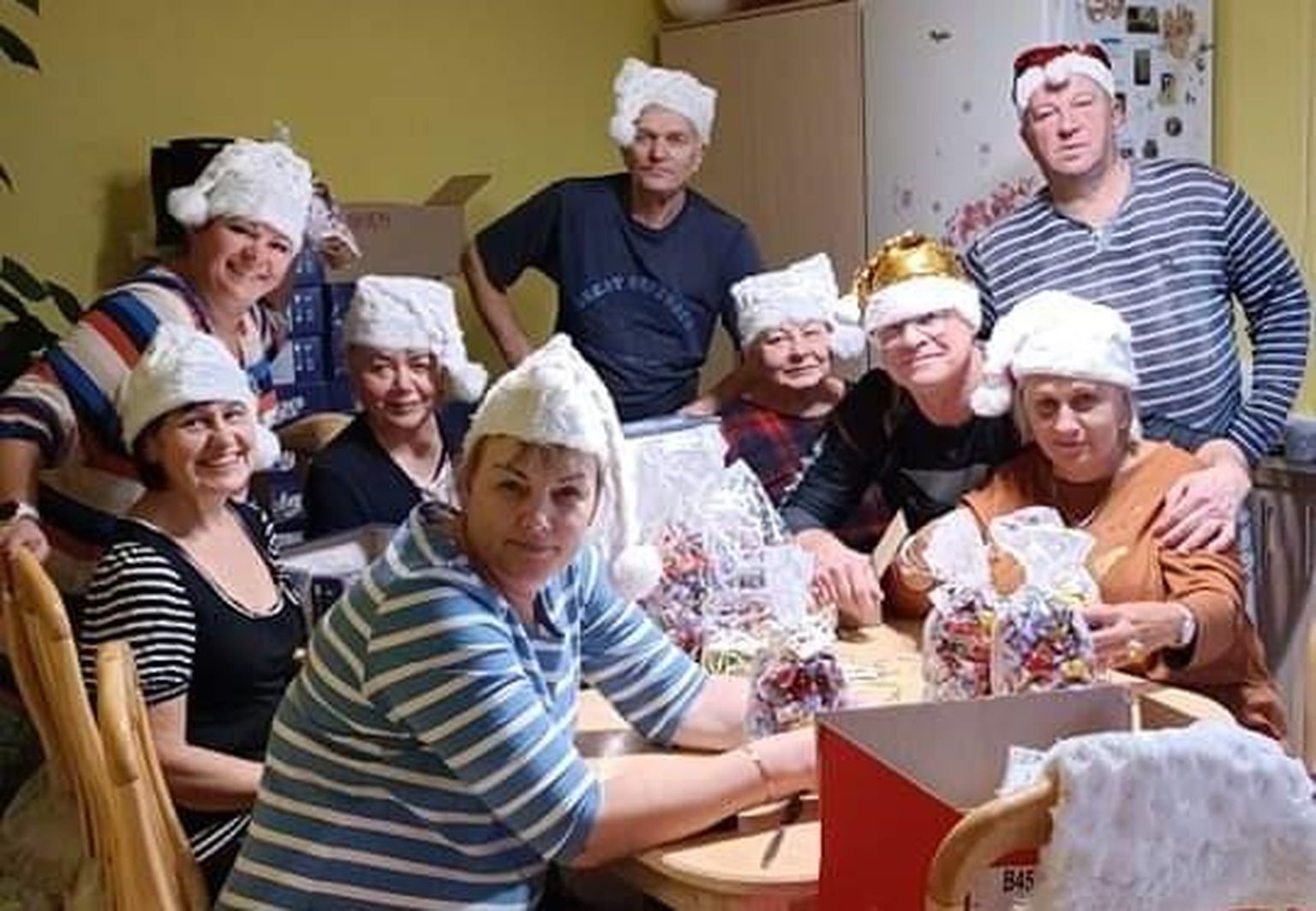 Valka regiooni jõulupakid lastele ja seenioritele hankis kohalik firma SIA Olupe koos abilistega, toetas omavalitsus.