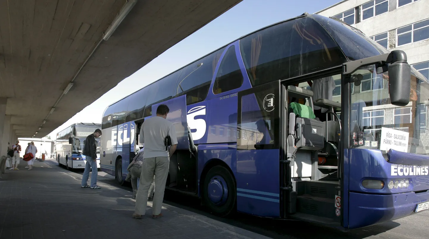 1. aprillist 2010 avatakse uus bussiliin Tallinn – Peterburi, vahepeatusega Loksa sadamas.