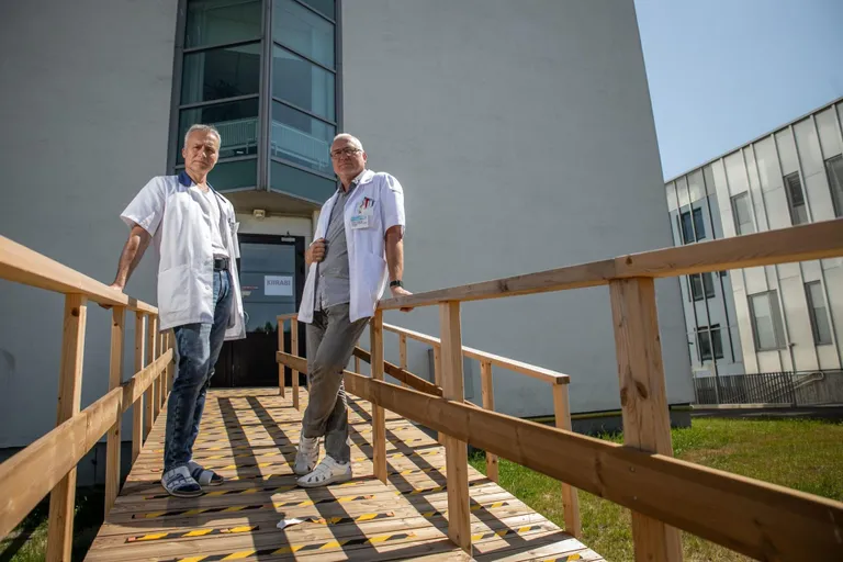 Urmas Sule ja Veiko Vahula jätkavad Pärnu haigla juhtidena.