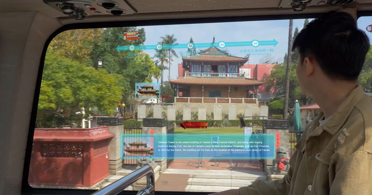 Bussidele ilmuvad ulmelised aknad, mis vestavad sellest, mida ümbruses näeb