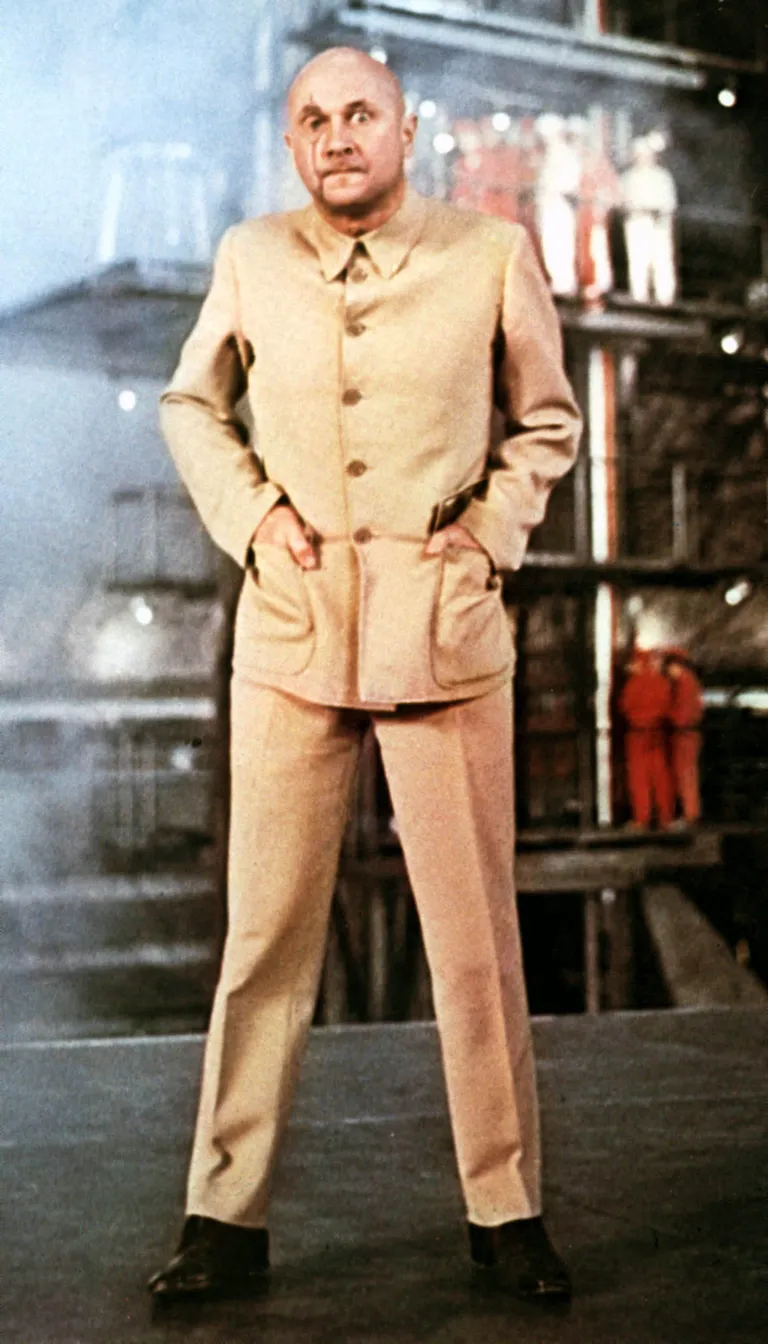 Ernst Stavro Blofeld (Donald Pleasence)