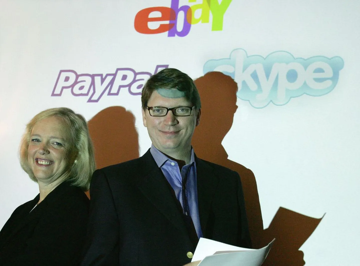 2005. aastal ostis Ebay Skype Groupi. Pildil Ebay tollane juht Meg Whitman ja üks Skype`i rajajatest Niklas Zennstrom..