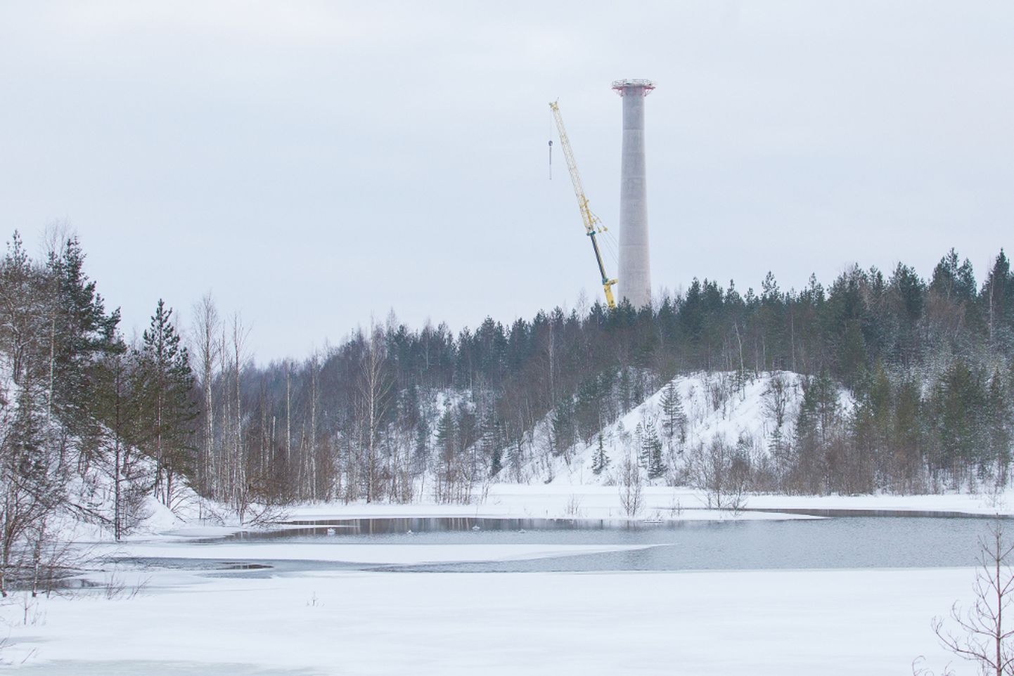 Matti Kämärä/Põhjarannik
Aidu tuulepargi ehitus seisab.