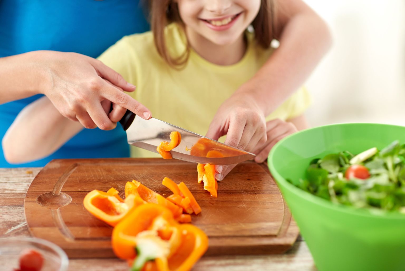 Köögiviljade söömine on väga kasulik, kuid lisaks vajab kasvav organism lastearstide sõnul ka loomseid toite.