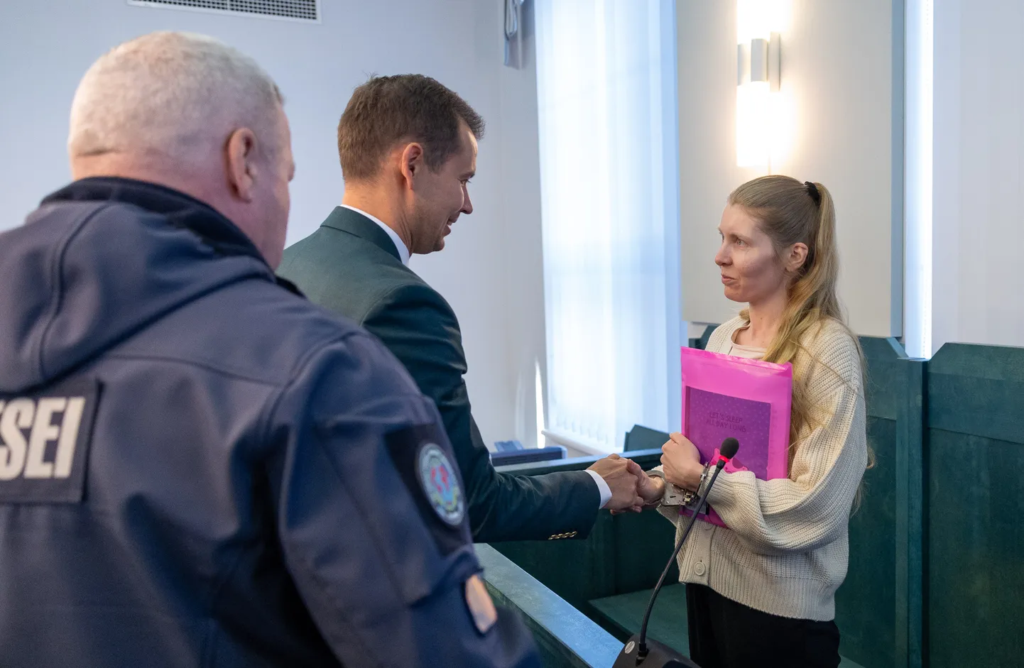Suure-Lähtru lapsetapmises süüdistatav Kairi Kuusemaa kohtus.