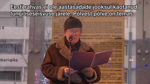 Reporter: Pidurüüs Pärnus loeti taas iseseisvusmanifest ette