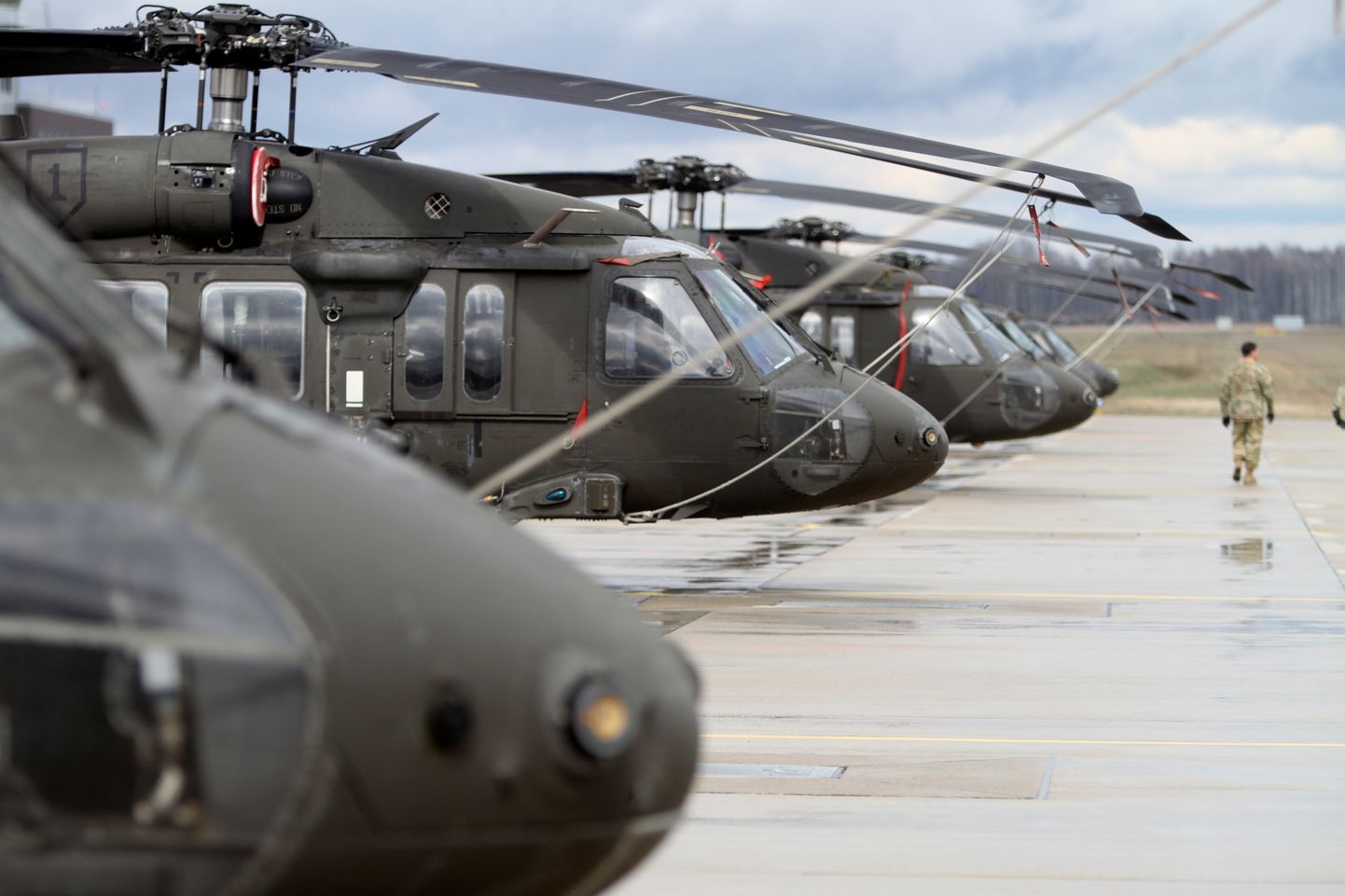 "Black Hawk" helikopteri
