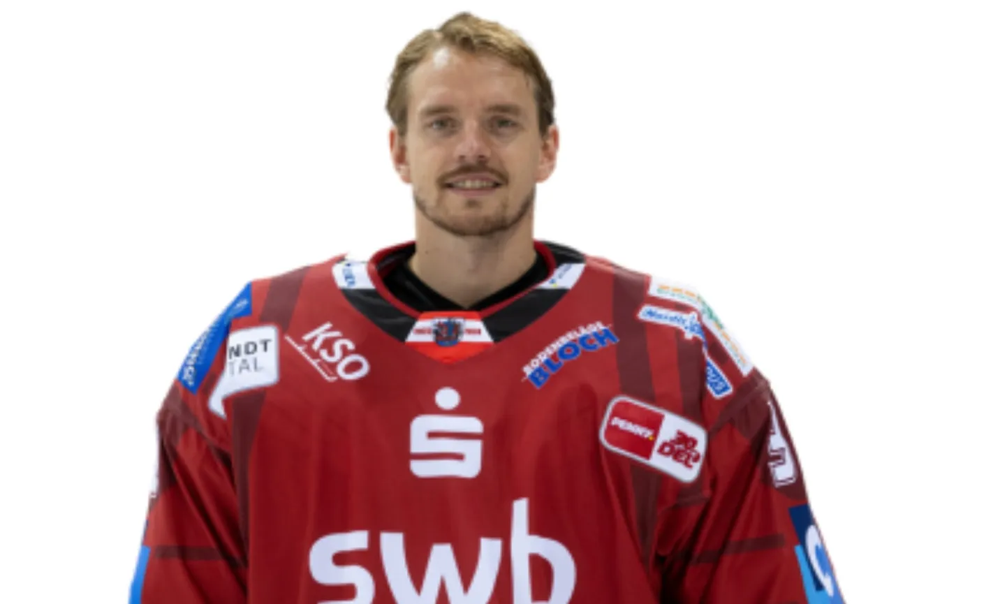 Latvijas hokeja vārtsargs Kristers Gudļevskis