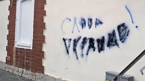 Kohtla-Järvel sodisid vandaalid taas kiriku seina