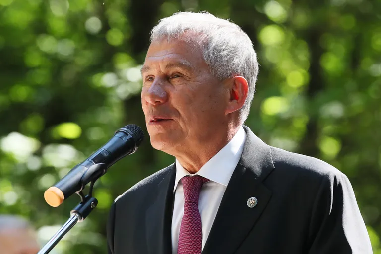 Рустам Минниханов.