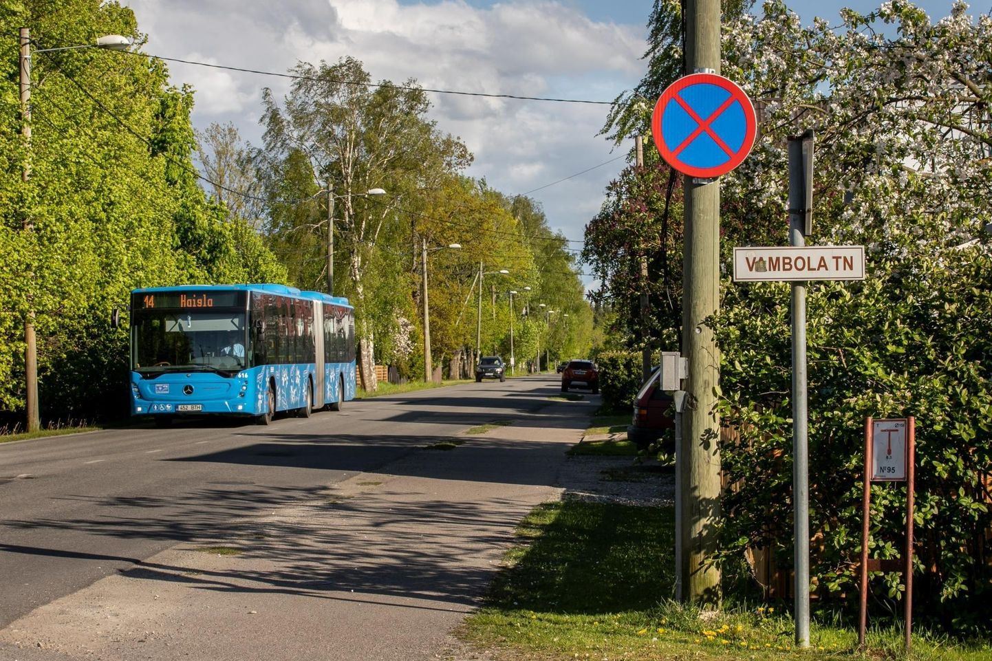 Pärnu Merimetsa tänava Järva ja Vambola tänava vahelisel lõigul kehtib uuest nädalast 40kilomeetrine tunnikiirus.