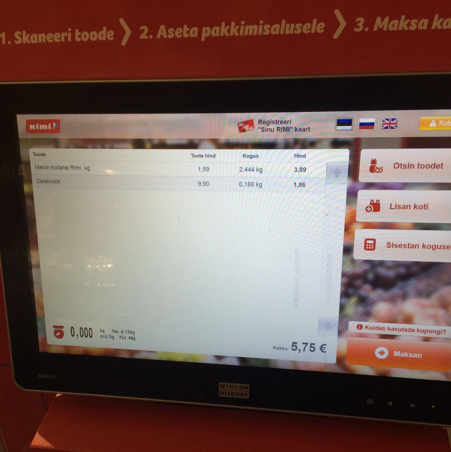 Tornimäe Rimi iseteeninduskassa.
