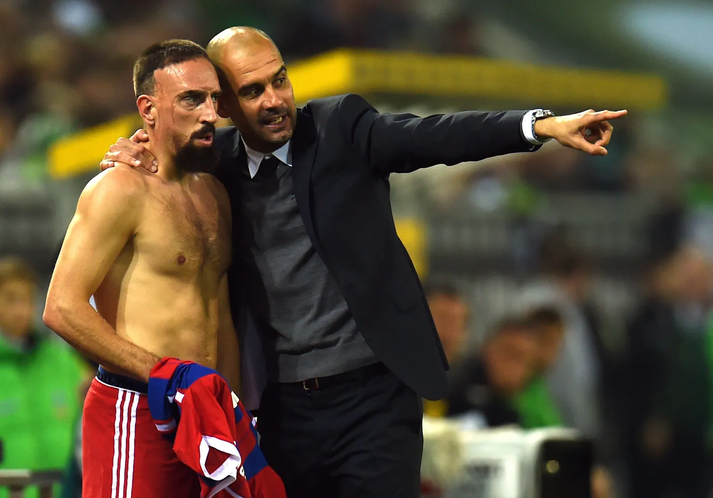 Bayerni peatreener Pep Guardiola ja Franck Ribery
