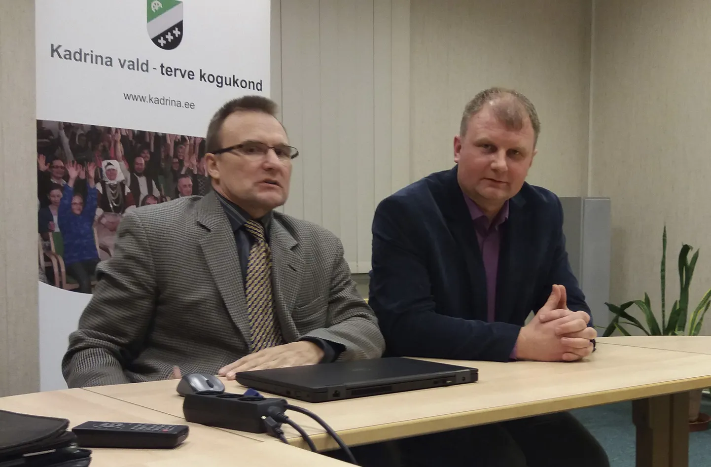 Kadrina volikogu esimees Madis Viise ja ametist tagandatud vallavanem Marko Teiva.