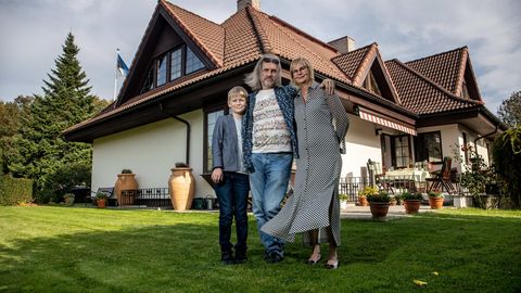 Kodu ja aed Viimsi rabaäärsel krundil: hortus musicus Erika ja Aarne Saluveeri pere moodi