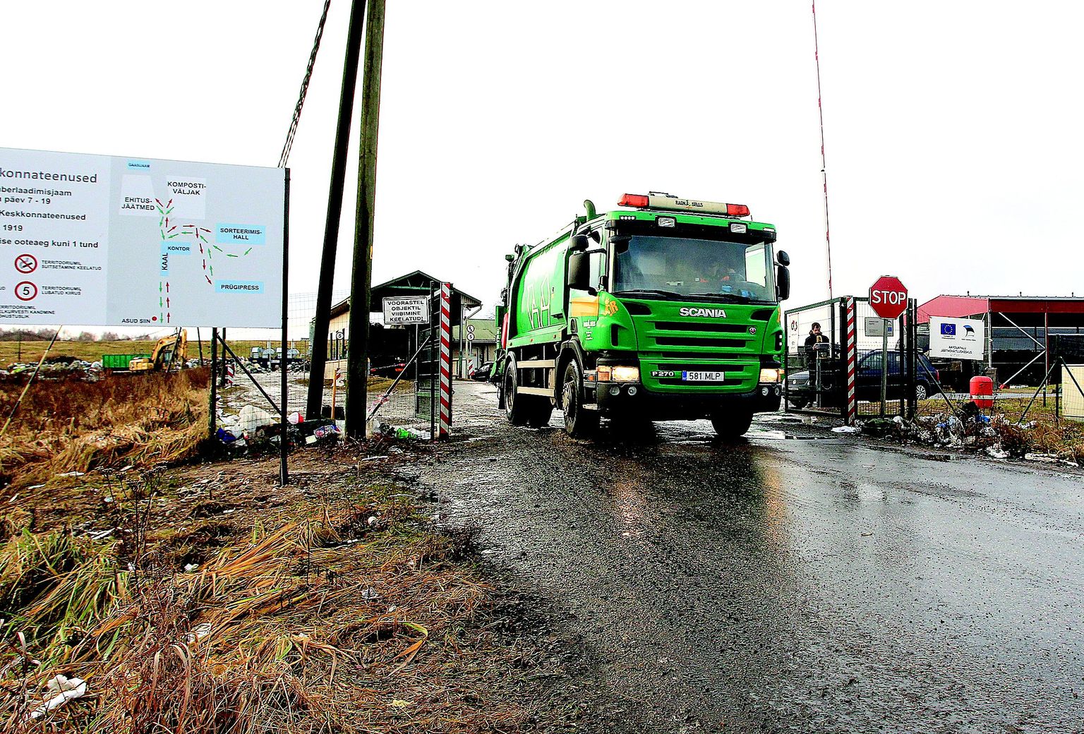 Aardlapalu prügila haldaja Eesti Keskkonnateenused jälgib pingsalt, kust toob konkurent Ragn Sells sinna prügi.