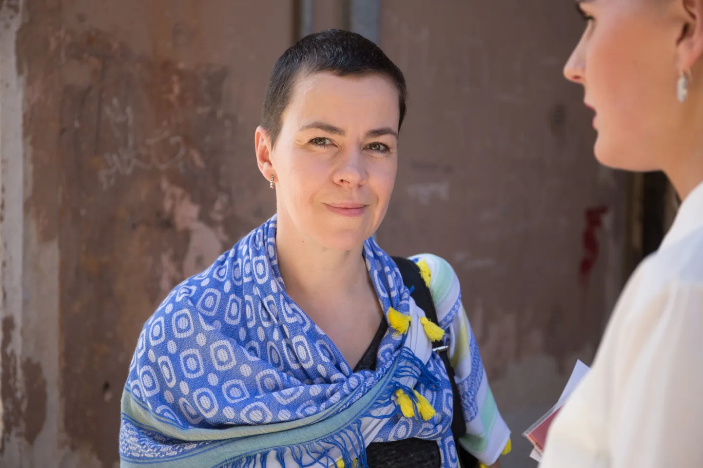 Itaalia, Veneetsia. 07.06.2015. Veneetsia biennaalil avati Jaanus Samma nÃ¤itus "NSFW", mille kuraatoriks oli Eugenio Viola. Pildil Ene-Liis Semper, Maria Arusoo. FOTO: JAANUS LENSMENT/POSTIMEES