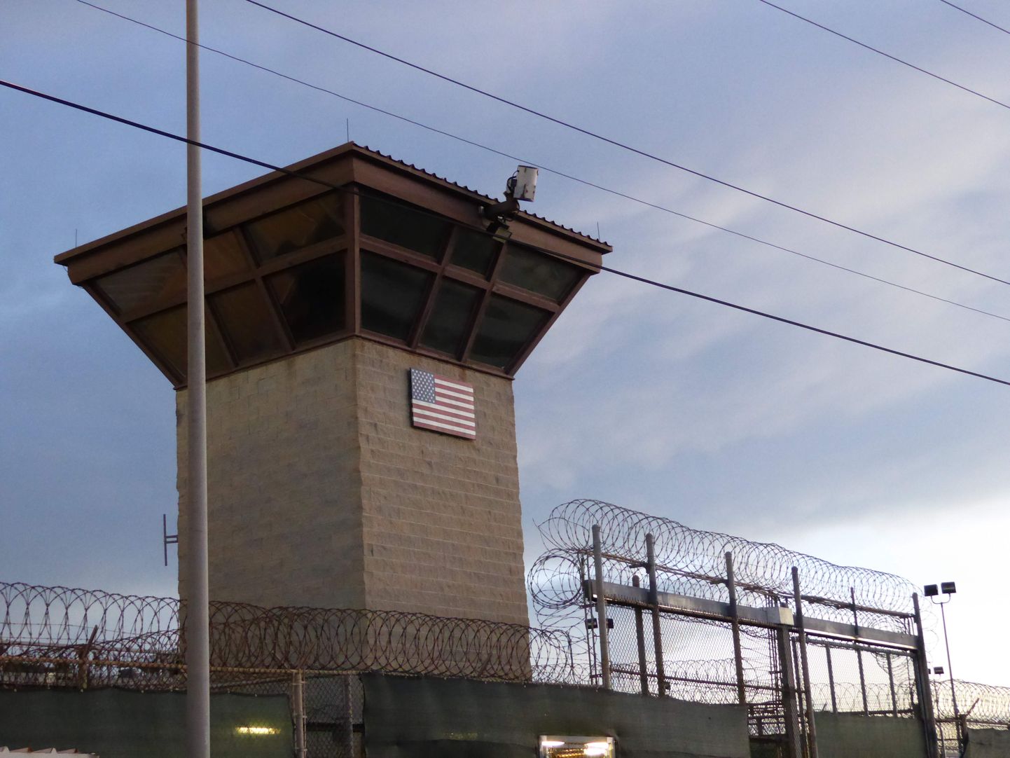 Guantánamo laagri peavärav.