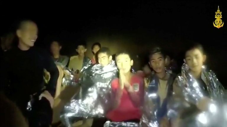 Põhja-Tais Tham Luangi koopasse lõksu jäänud jalgpallipoisid