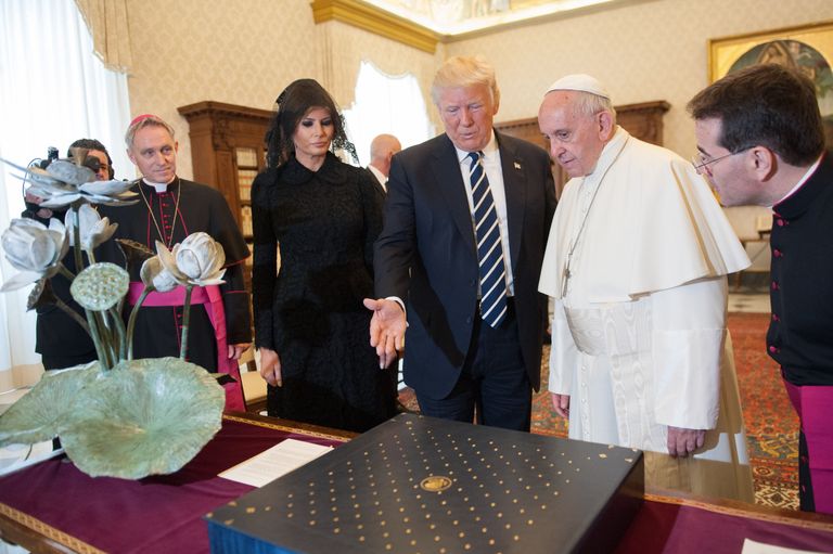 Donald Trump, paavst Franciscus ja Melania Trump