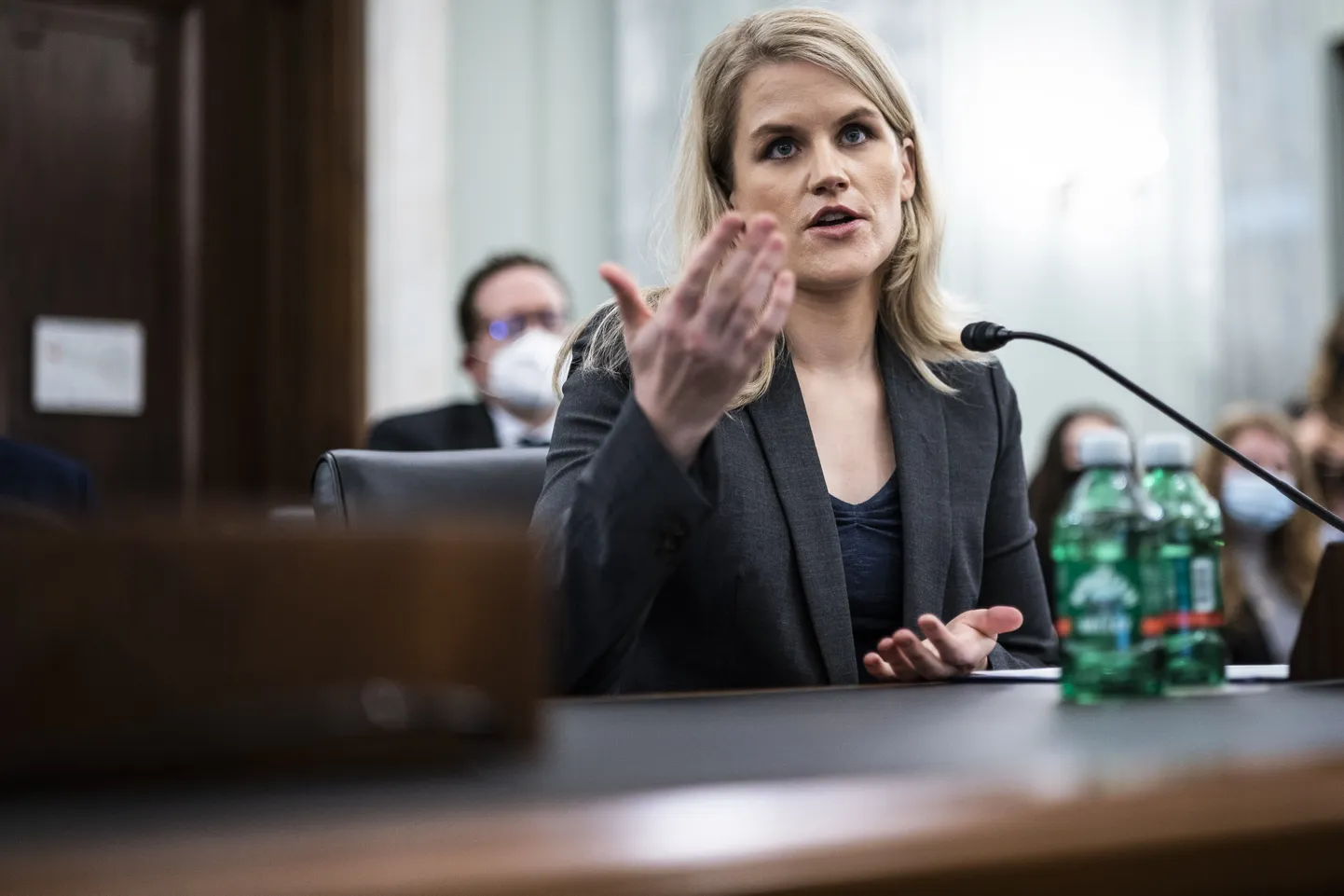 Facebooki endine töötaja ja vilepuhuja Frances Haugen kuulamisel USA senati kaubandus-, teadus- ja transpordikomitees