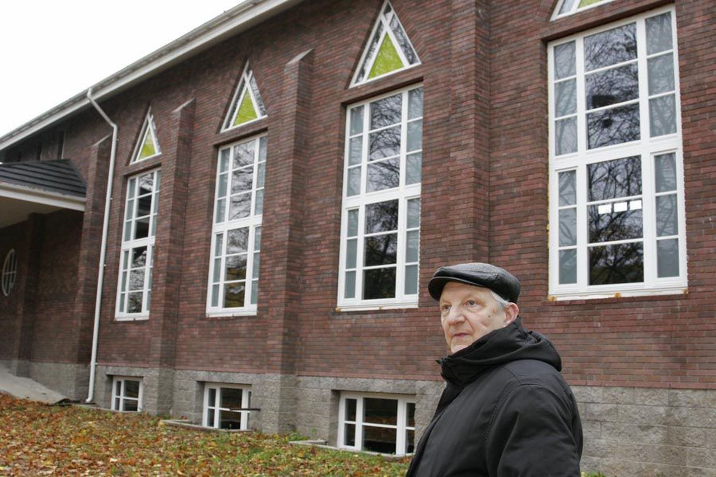Augustis 100. aastapäeva tähistav Viljandi baptistikogudus on kirikut ehitanud juba 15 aastat ja väljast hakkab hoone viimaks ilmet võtma.