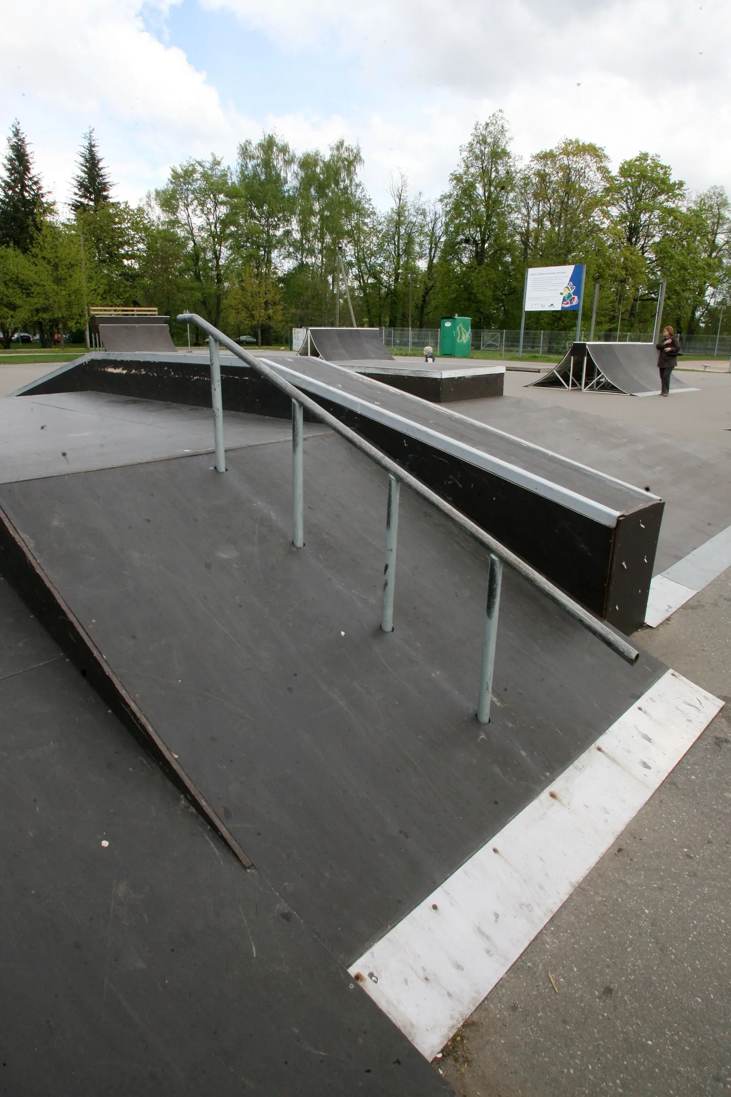 Kasutusloa sai ka hiljuti uuenduskuuri läbinud Tähtvere puhkepargi skatepark.