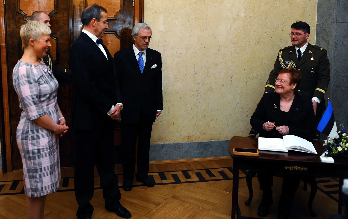 Soome president Tarja Halonen riigivisiidil Eestis.