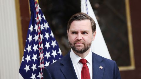 ASV viceprezidents Džeimss Deivids Venss pošas uz Ungāriju atbalstīt Orbānu