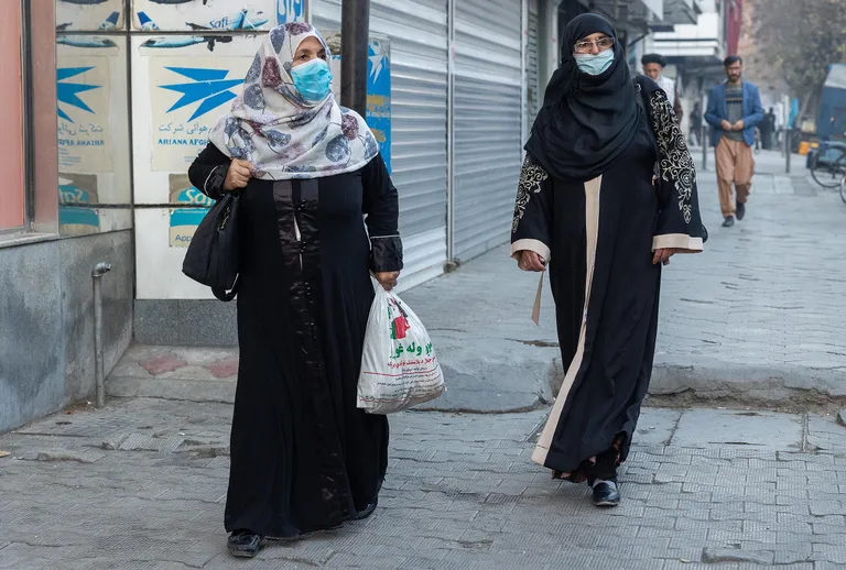 There are women out and about in Kabul.