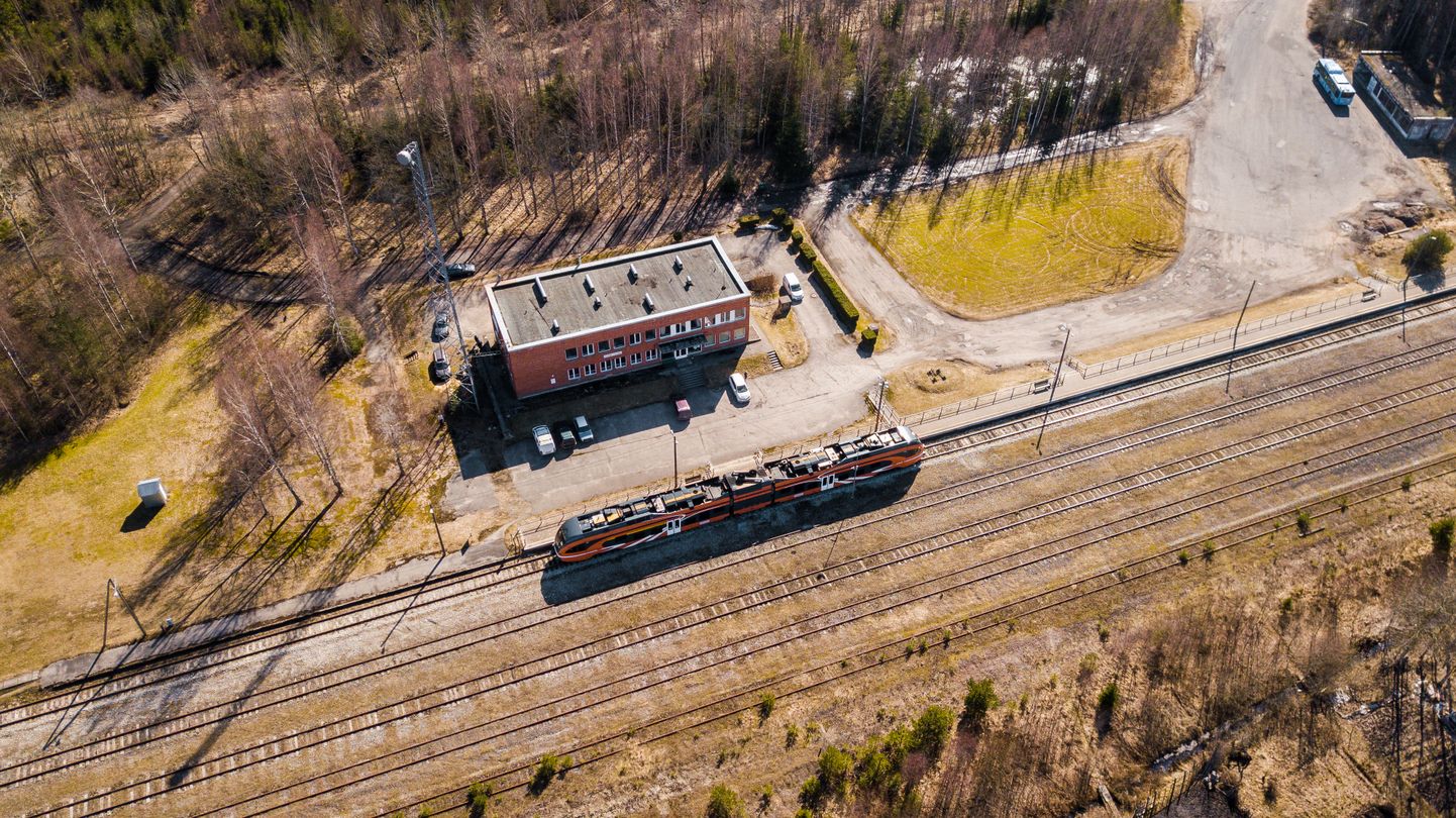 Rong Pärnu kaubajaamas.