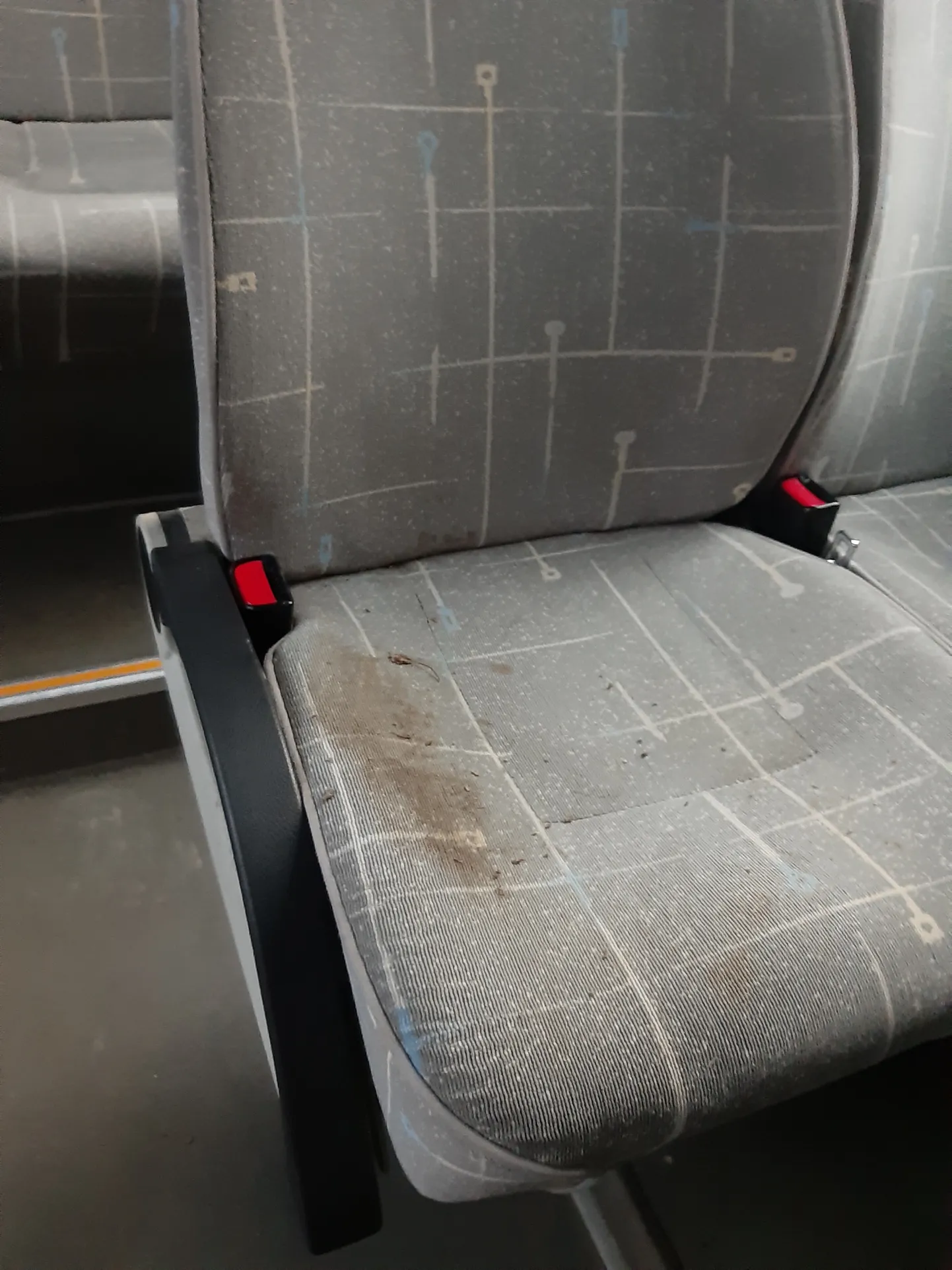 Määrdunud bussiiste