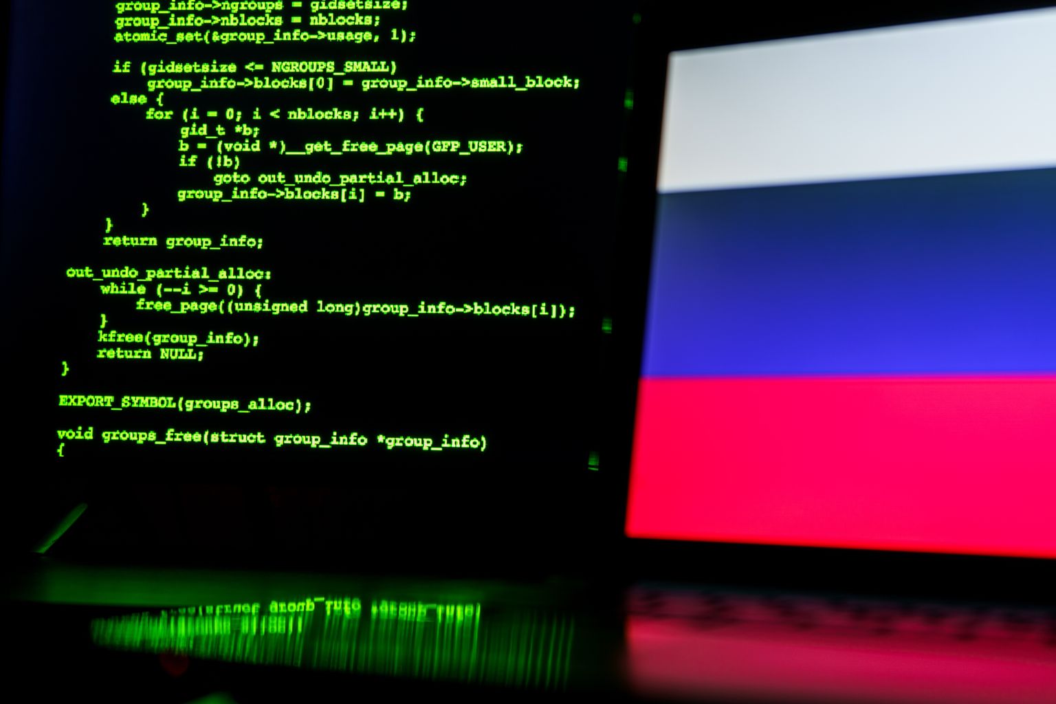 Arvutiprogramm ja Vene lipp. Foto on illustratiivne.