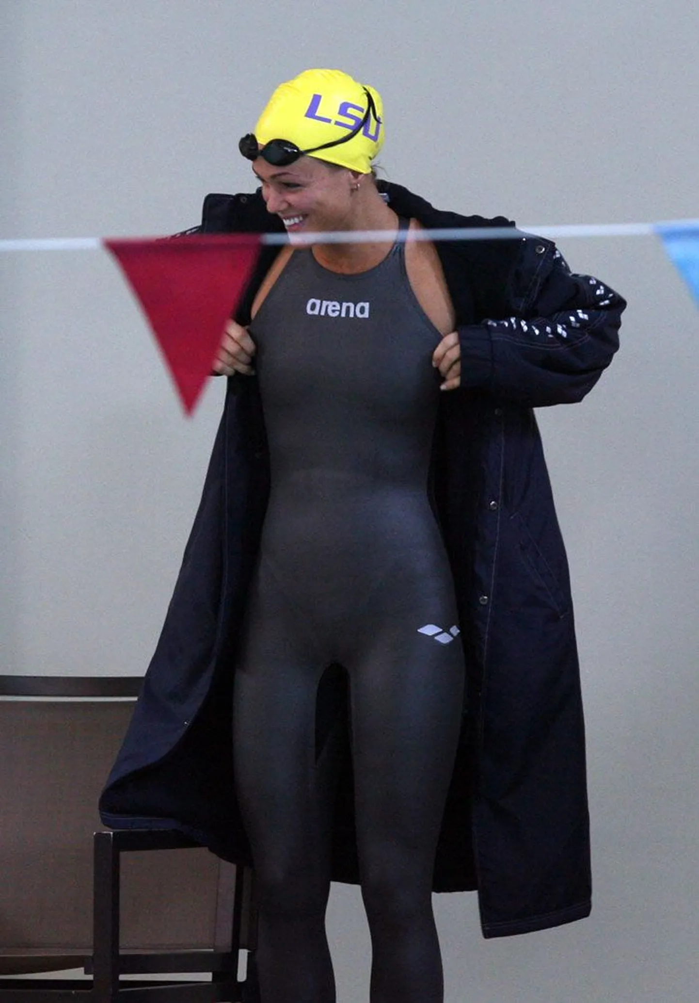Ujuja  Jane Trepp tegi eile Kalevi ujulas oma viimase võistluse paneelidega trikoos.