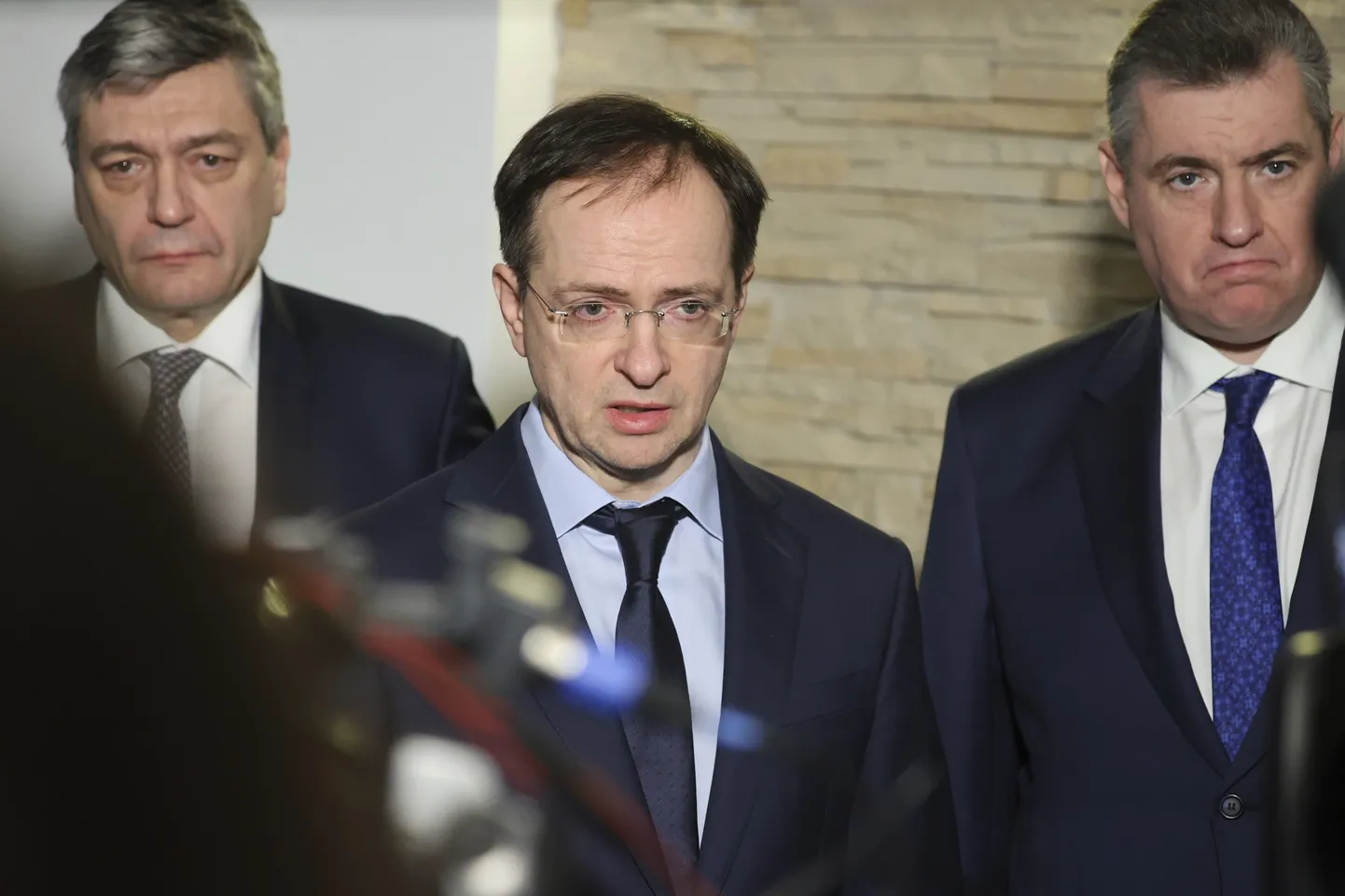 Владимир Мединский (в центре) на российско-украинских переговорах в Бресте. 7 марта 2022 года.