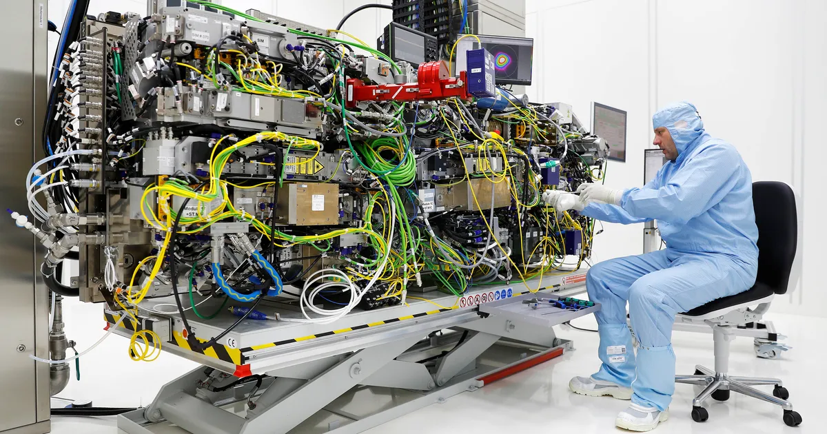 PARAS PLÄKK ⟩ Hiina tehnovargad püüdsid Hollandi tööriista salaja kopeerida ja jäid haledalt vahele